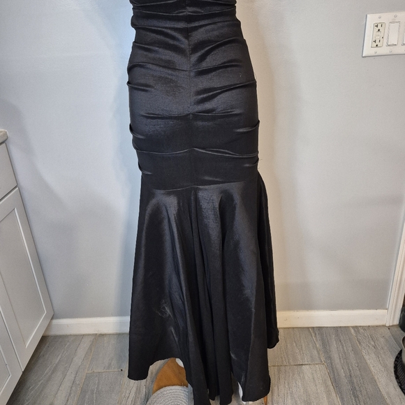 Betsy & Adam Sequin Top/Bow One Shoulder Mermaid Formal Gown - Picture 7 of 12